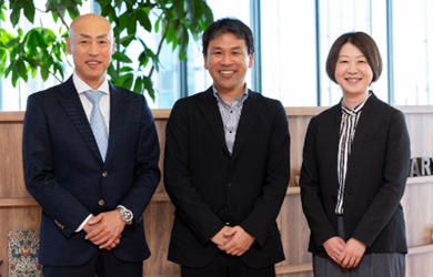 コンビニ収納のペーパーレス化――DXで顧客・利用者・自社の三方良しを実現